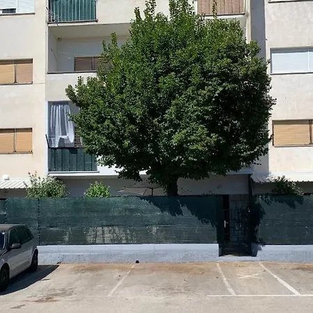 Maras Terrace Marini Dvori