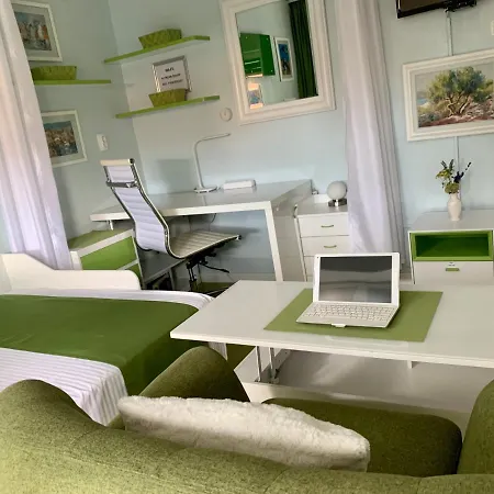 Apartment Maras Terrace Marini Dvori *